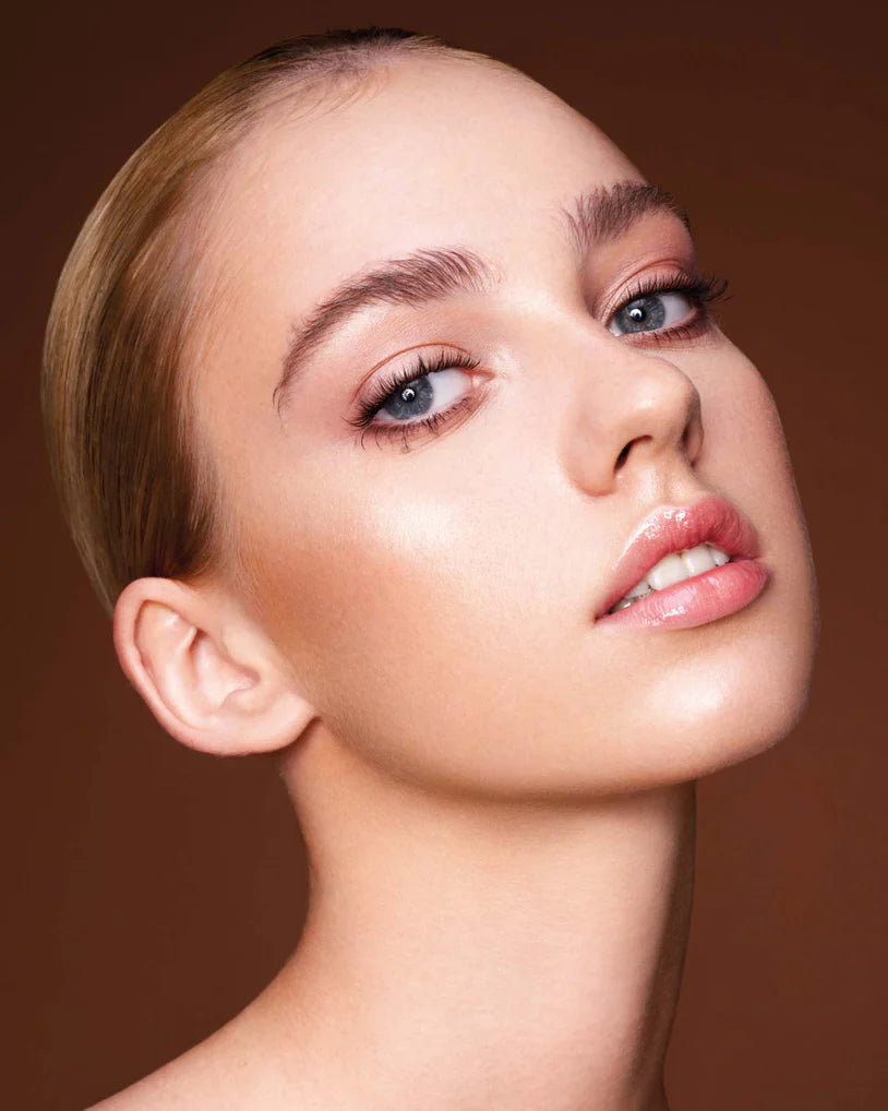 LONG STAY CONCEALER - Correttore Lunga Tenuta